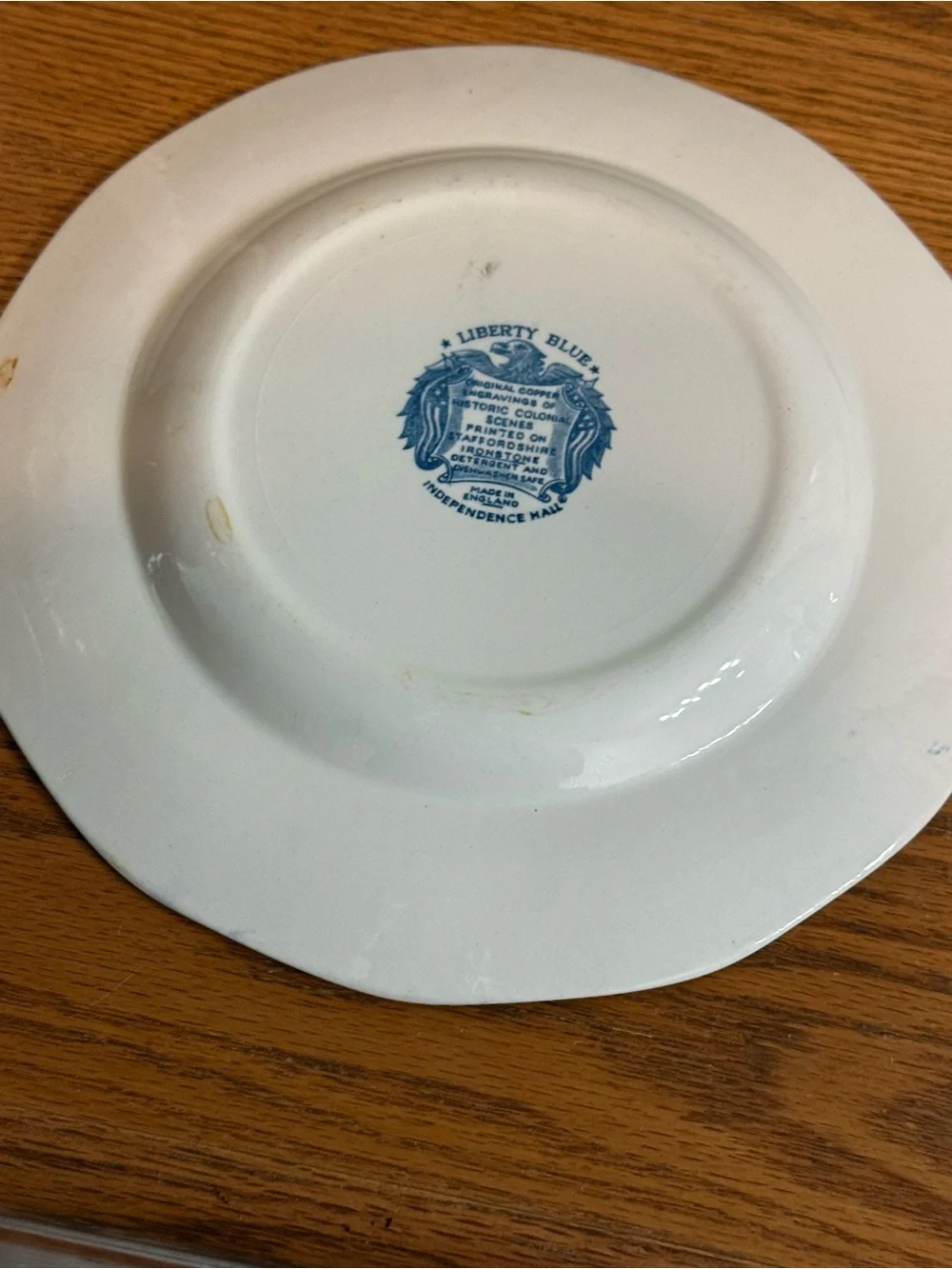2 Liberty Blue Historic Colonial Scenes Independence Hall 9.75” Dinner Plates
